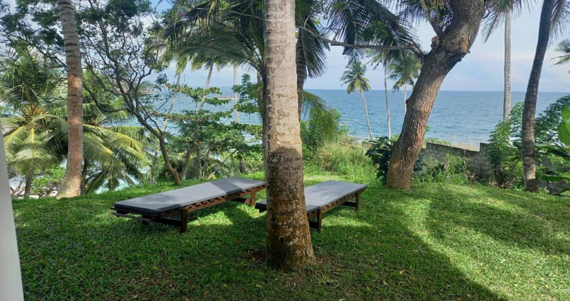 Bluewind Resort Tangalle Esterno foto