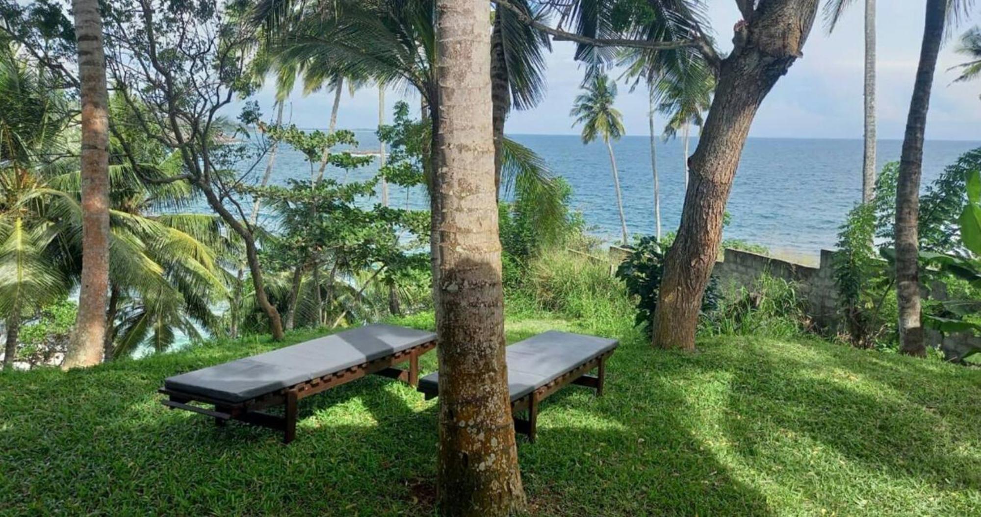 Bluewind Resort Tangalle Esterno foto