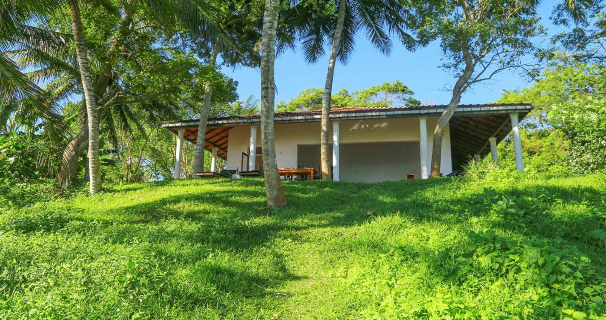 Bluewind Resort Tangalle Esterno foto