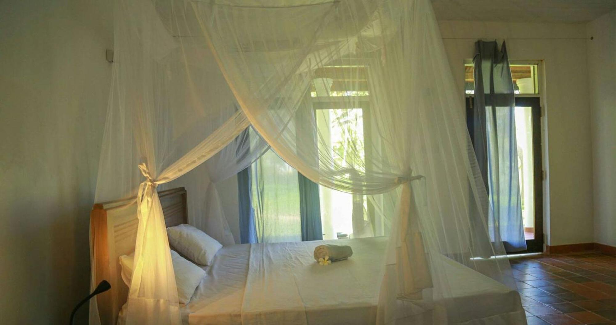 Bluewind Resort Tangalle Esterno foto