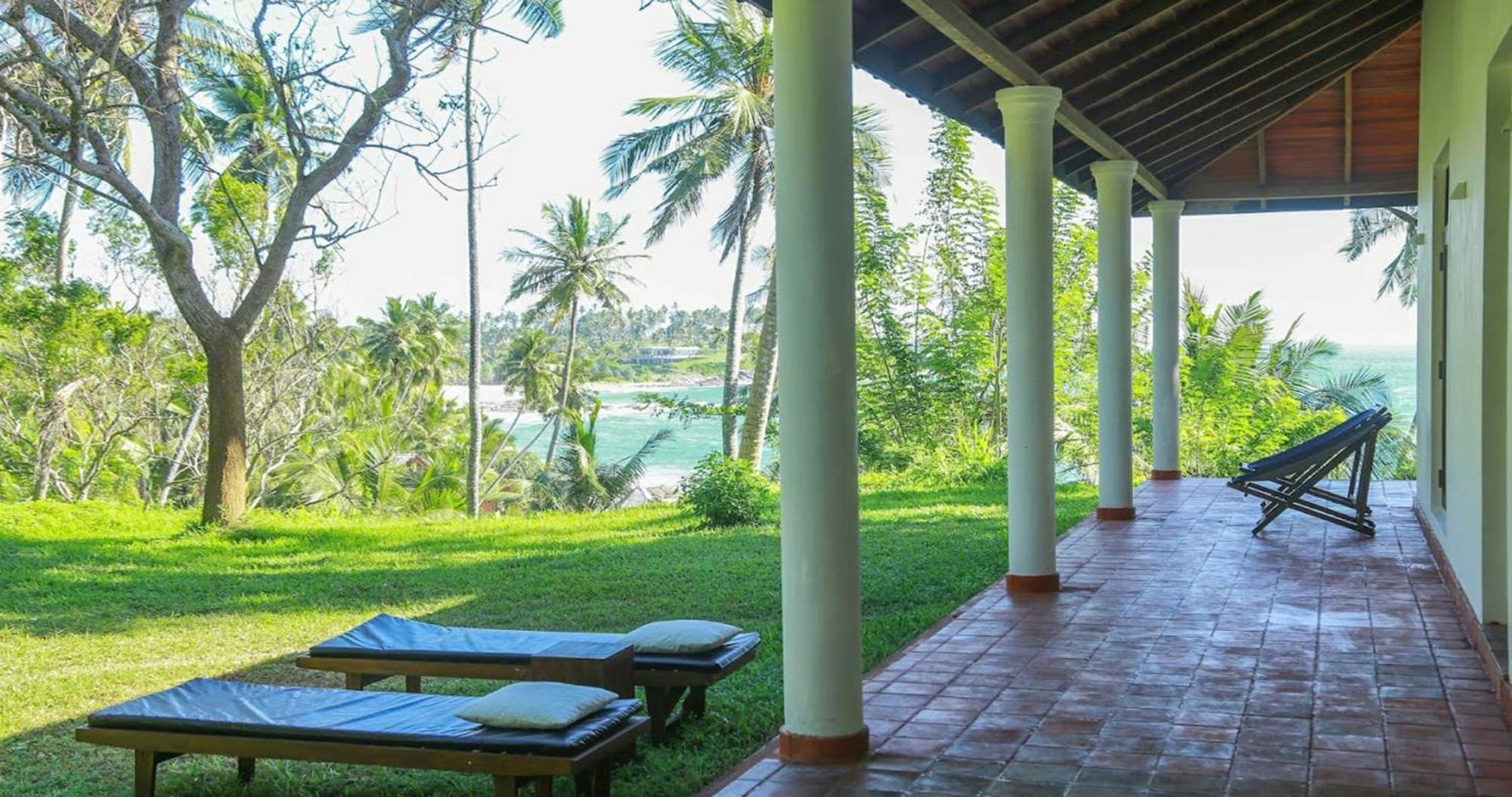 Bluewind Resort Tangalle Esterno foto
